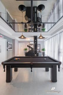 APARTAMENTO COM 03 SUÍTES NO ED. MONTEBLANC LOCALIZADO NA MEIA PRAIA