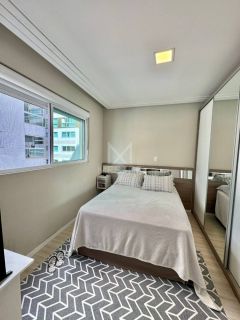 APARTAMENTO COM 03 SUÍTES NO ED. MONTEBLANC LOCALIZADO NA MEIA PRAIA