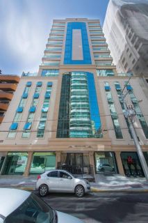 APARTAMENTO COM 03 SUÍTES NO ED. MONTEBLANC LOCALIZADO NA MEIA PRAIA