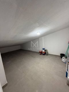 SALA COMERCIAL PARA LOCAÇÃO ANUAL NO ED. CIRO DELLAGNELO