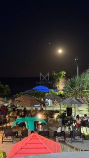 APARTAMENTO VISTA MAR COM 04 SUÍTES NO ED. OCEAN TOWER LOCALIZADO NA MEIA PRAIA