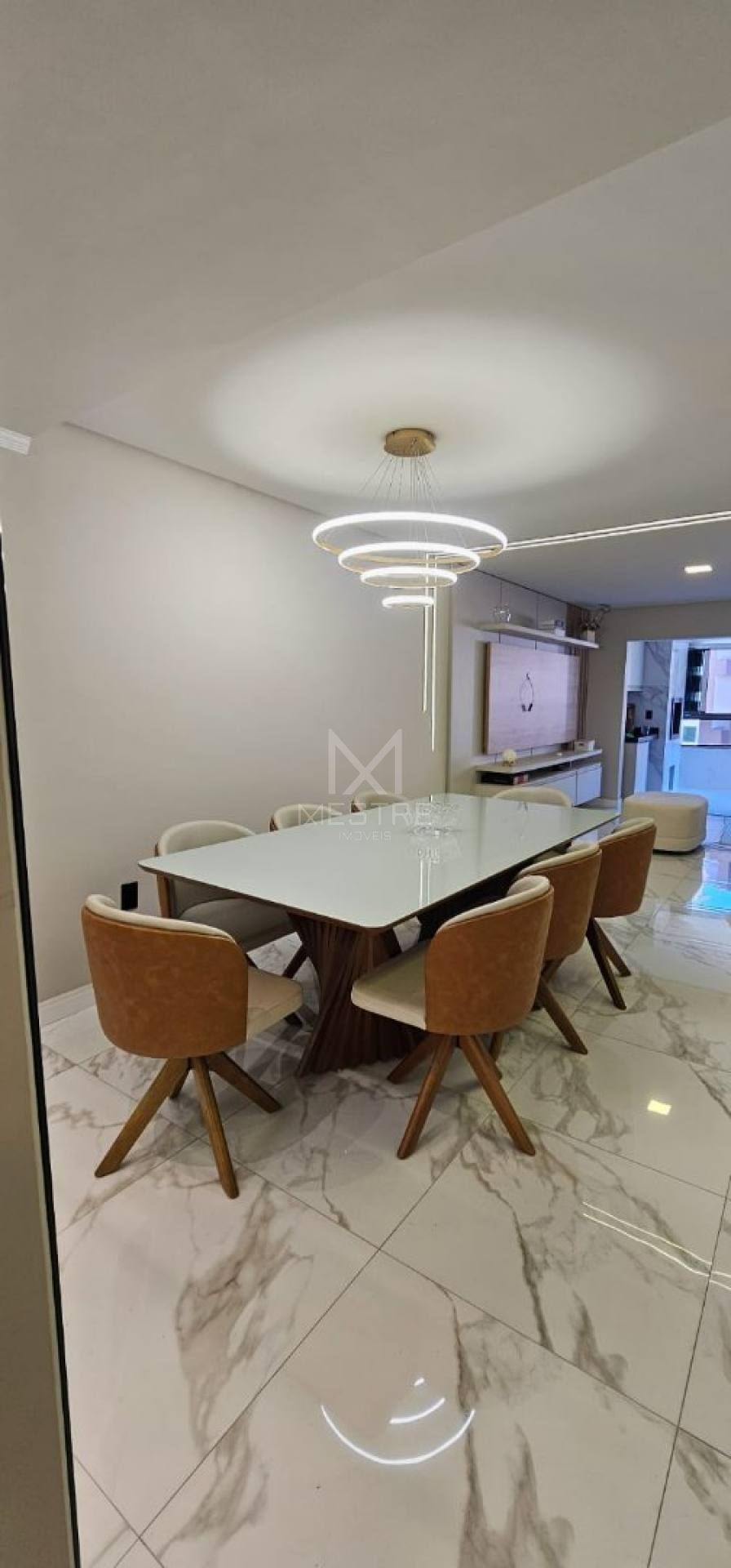 APARTAMENTO  MOBILIADO COM 03 DORM. NO ED. RIO NEGRO NA MEIA PRAIA