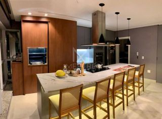 Apartamento vista mar finamente mobiliado com 03 dormitórios no Ed. Paradise no Centro de Itapema | Ref. 181749
