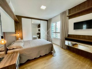 APARTAMENTO 03 SUÍTES MOBILIADO NO ED. CORAL GABLES LOCALIZADO NA MEIA PRAIA