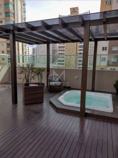 APARTAMENTO 03 SUÍTES MOBILIADO NO ED. CORAL GABLES LOCALIZADO NA MEIA PRAIA