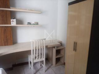 APARTAMENTO MOBILIADO NO ED. SELENT LOCALIZADO NA MEIA PRAIA