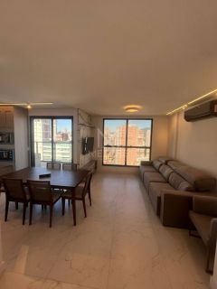 APARTAMENTO COM 03 SUÍTES EM PRÉDIO NOVO NA MEIA PRAIA