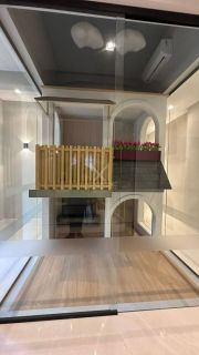 APARTAMENTO COM 03 SUÍTES EM PRÉDIO NOVO NA MEIA PRAIA