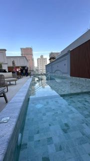 APARTAMENTO COM 03 SUÍTES EM PRÉDIO NOVO NA MEIA PRAIA