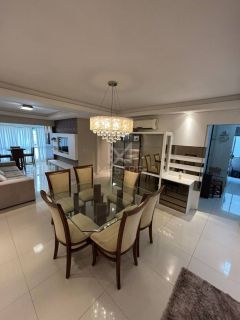 APARTAMENTO MOBILIADO EM PRÉDIO FRENTE MAR EM MEIA PRAIA - REF 184313
