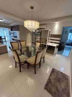 APARTAMENTO MOBILIADO EM PRÉDIO FRENTE MAR EM MEIA PRAIA - REF 184313
