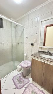 APARTAMENTO PARA TEMPORADA COM 03 DORM. NO CORAÇÃO DA MEIA PRAIA