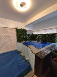 APARTAMENTO PARA LOCAÇÃO ANUAL COM 03 SUÍTES NA MEIA PRAIA
