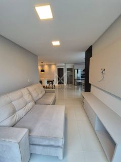 APARTAMENTO PARA LOCAÇÃO ANUAL COM 03 SUÍTES NA MEIA PRAIA