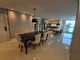 APARTAMENTO PARA LOCAÇÃO ANUAL COM 03 SUÍTES NA MEIA PRAIA