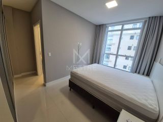 APARTAMENTO PARA LOCAÇÃO ANUAL COM 03 SUÍTES NA MEIA PRAIA