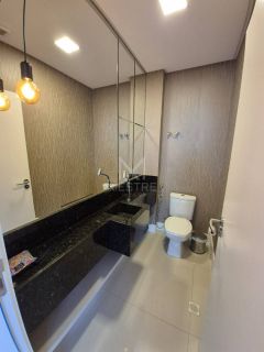 APARTAMENTO PARA LOCAÇÃO ANUAL COM 03 SUÍTES NA MEIA PRAIA