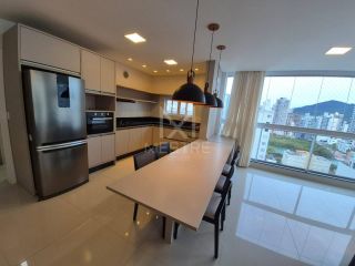 APARTAMENTO PARA LOCAÇÃO ANUAL COM 03 SUÍTES NA MEIA PRAIA