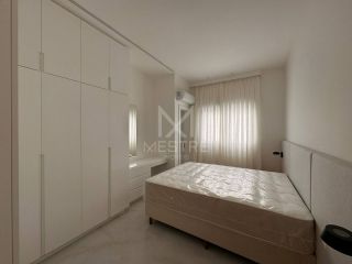 COBERTURA DUPLEX QUADRA MAR COM 04 SUÍTE DISPONIVEL À VENDA NA MEIA PRAIA