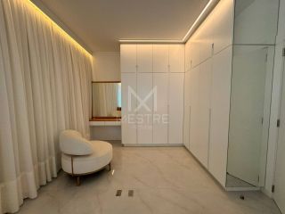 COBERTURA DUPLEX QUADRA MAR COM 04 SUÍTE DISPONIVEL À VENDA NA MEIA PRAIA