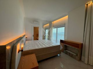 COBERTURA DUPLEX QUADRA MAR COM 04 SUÍTE DISPONIVEL À VENDA NA MEIA PRAIA