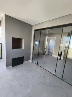 APARTAMENTO QUADRA MAR COM 03 SUÍTES NOVO LOCALIZADO NA MEIA PRAIA