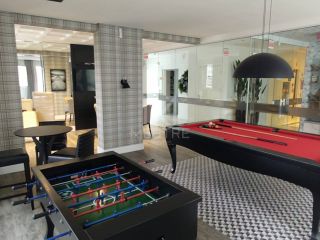 PENTHOUSE QUADRA MAR COM 04 SUÍTES À VENDA NA MEIA PRAIA