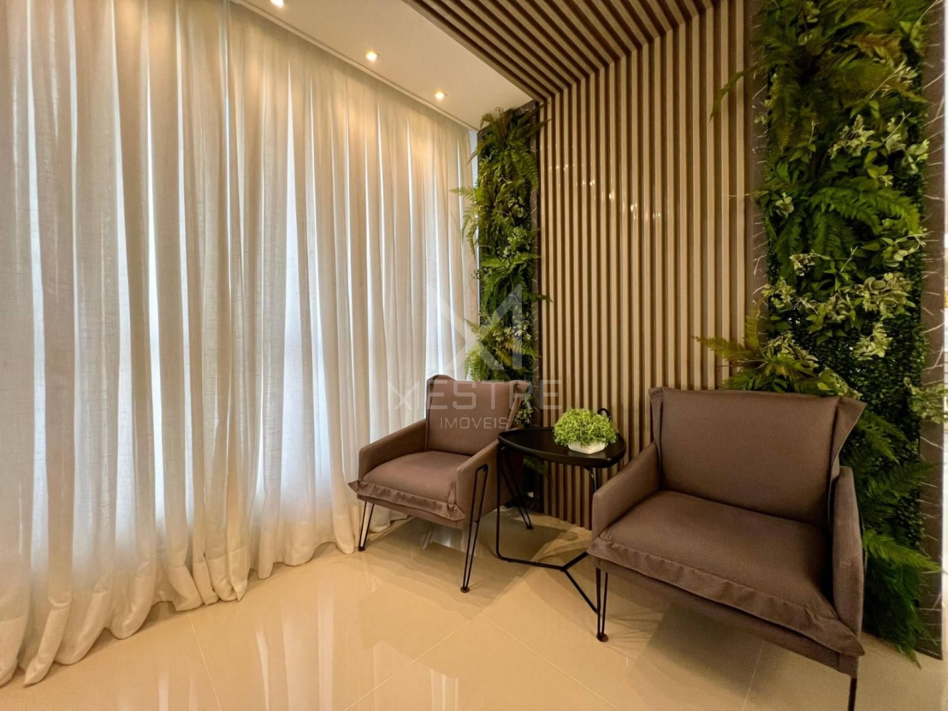 APARTAMENTO FINAMENTE MOBILIADO QUADRA MAR COM  03 SUÍTES LOCALIZADO NA MEIA PRAIA