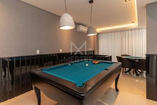 APARTAMENTO FINAMENTE MOBILIADO QUADRA MAR COM  03 SUÍTES LOCALIZADO NA MEIA PRAIA