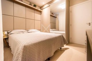APARTAMENTO FINAMENTE MOBILIADO QUADRA MAR COM  03 SUÍTES LOCALIZADO NA MEIA PRAIA