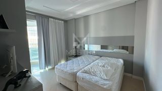 APARTAMENTO À VENDA COM 04 SUÍTES NO CONDOMÍNIO  SPLENDOUR OF THE SEA NA MEIA PRAIA