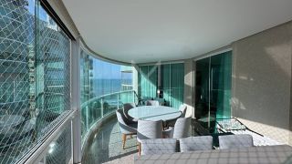 APARTAMENTO À VENDA COM 04 SUÍTES NO CONDOMÍNIO  SPLENDOUR OF THE SEA NA MEIA PRAIA