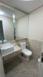 APARTAMENTO À VENDA COM 04 SUÍTES NO CONDOMÍNIO  SPLENDOUR OF THE SEA NA MEIA PRAIA
