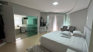 APARTAMENTO À VENDA COM 04 SUÍTES NO CONDOMÍNIO  SPLENDOUR OF THE SEA NA MEIA PRAIA