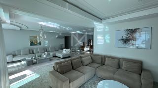 APARTAMENTO À VENDA COM 04 SUÍTES NO CONDOMÍNIO  SPLENDOUR OF THE SEA NA MEIA PRAIA