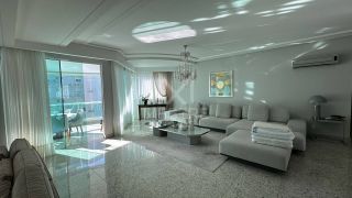 APARTAMENTO À VENDA COM 04 SUÍTES NO CONDOMÍNIO  SPLENDOUR OF THE SEA NA MEIA PRAIA