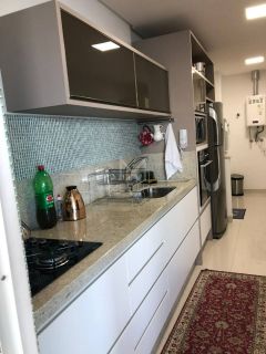 APARTAMENTO VISTA MAR À VENDA NO CENTRO DE ITAPEMA