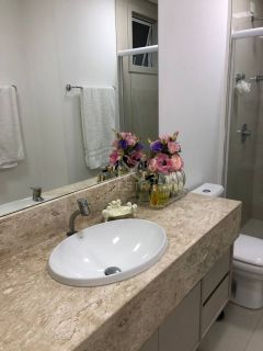APARTAMENTO VISTA MAR À VENDA NO CENTRO DE ITAPEMA