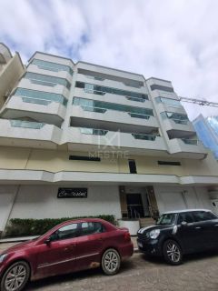 APARTAMENTO QUADRA MAR COM 03 DORM. NA MEIA PRAIA