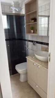 APARTAMENTO QUADRA MAR COM 03 DORM. NA MEIA PRAIA