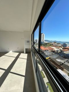 APARTAMENTO COM 03 SUÍTES À VENDA EM PORTO BELO