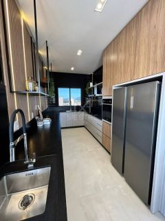APARTAMENTO COM 03 SUÍTES À VENDA EM PORTO BELO