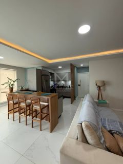 APARTAMENTO DE 03 SUÍTES À VENDA, APROXIMADAMENTE 380M DA ORLA DE BALNEÁRIO PEREQUÊ SC.! REF.: 193590