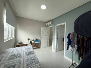 APARTAMENTO DE 03 SUÍTES À VENDA, APROXIMADAMENTE 380M DA ORLA DE BALNEÁRIO PEREQUÊ SC.! REF.: 193590