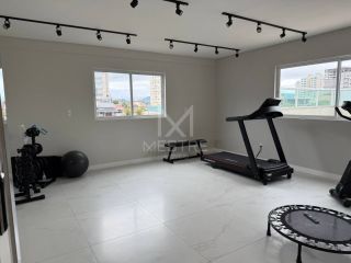 APARTAMENTO DE 03 SUÍTES À VENDA, APROXIMADAMENTE 380M DA ORLA DE BALNEÁRIO PEREQUÊ SC.! REF.: 193590