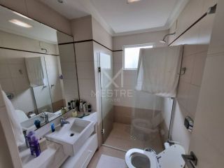 APARTAMENTO QUADRA MAR COM 03 SUÍTES A VENDA NA MEIA PRAIA