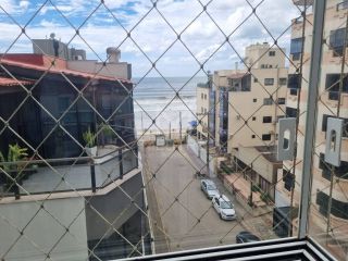 APARTAMENTO QUADRA MAR COM 03 SUÍTES A VENDA NA MEIA PRAIA