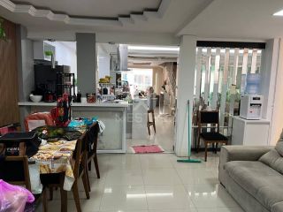 SOBRADO MOBILIADO COM 03 SUÍTES E JACUZZI A VENDA EM PORTO BELO