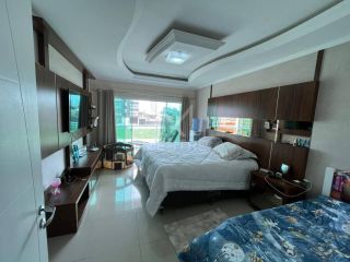 SOBRADO MOBILIADO COM 03 SUÍTES E JACUZZI A VENDA EM PORTO BELO