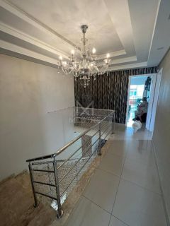 SOBRADO MOBILIADO COM 03 SUÍTES E JACUZZI A VENDA EM PORTO BELO